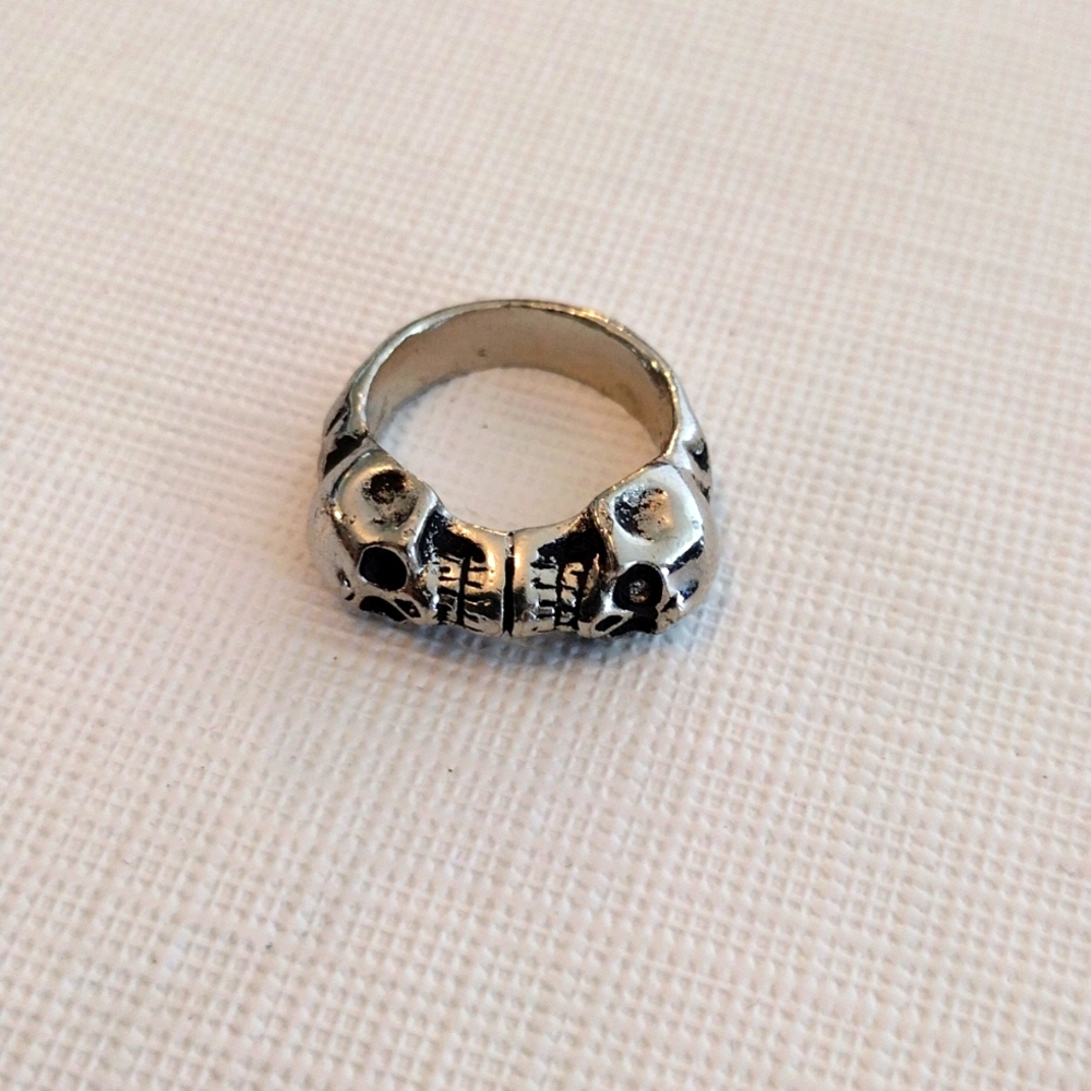 Skull Ring Size 6.5